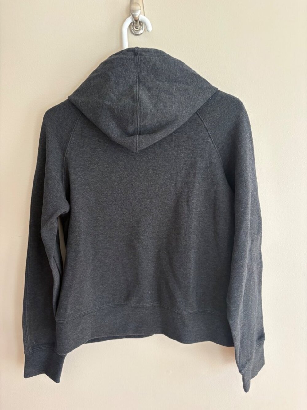 Born Primitive x Savage Barbell Hoodie Pullover Athletic Charcoal Gray Size M - Picture 5 of 8
